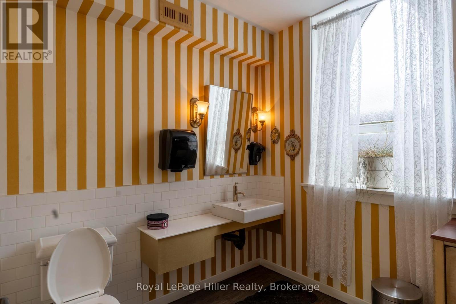 95 Waterloo St Street, Stratford, Ontario  N5A 3M1 - Photo 12 - X11994602