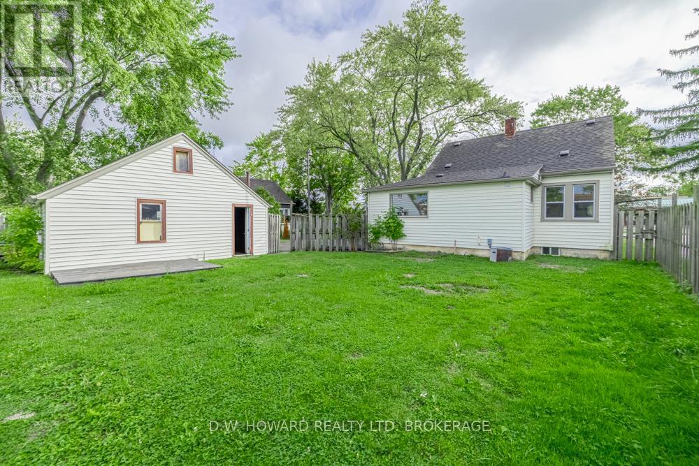 2533 East Avenue, Fort Erie (Stevensville), Ontario  L0S 1S0 - Photo 18 - X12238337