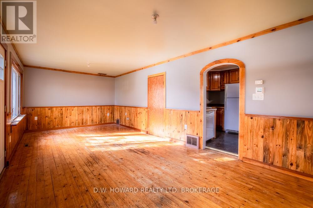 2533 East Avenue, Fort Erie (Stevensville), Ontario  L0S 1S0 - Photo 9 - X12238337