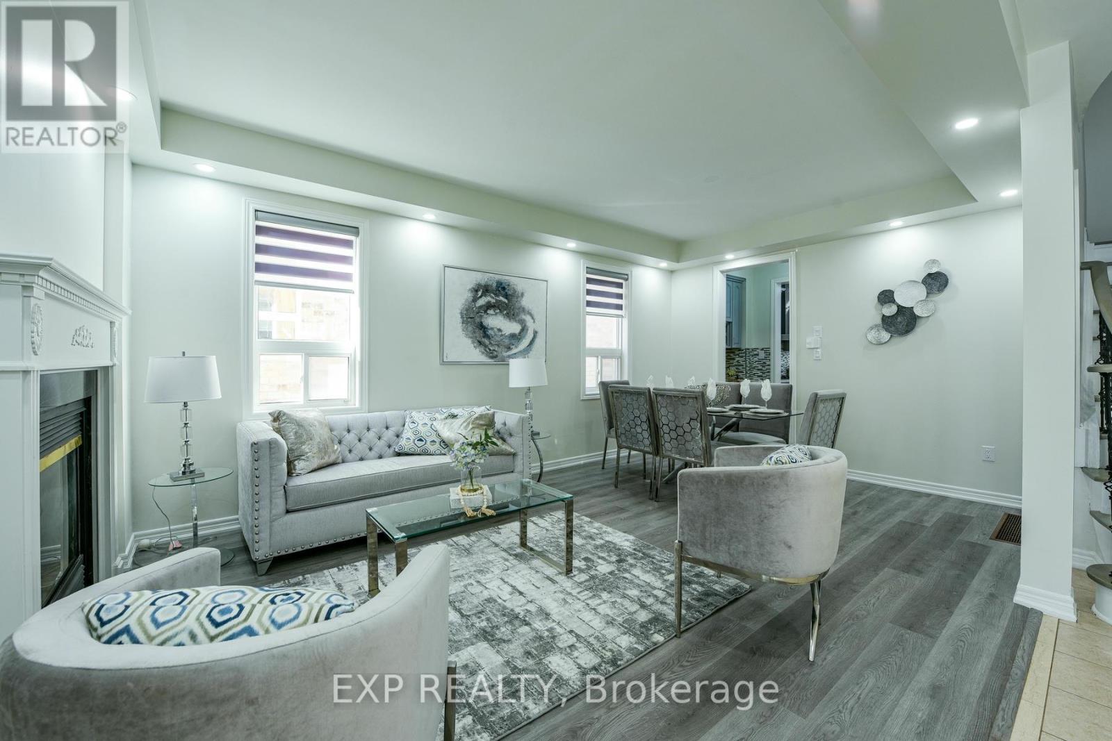 Property at 50 NORTHFACE CRESCENT image 4