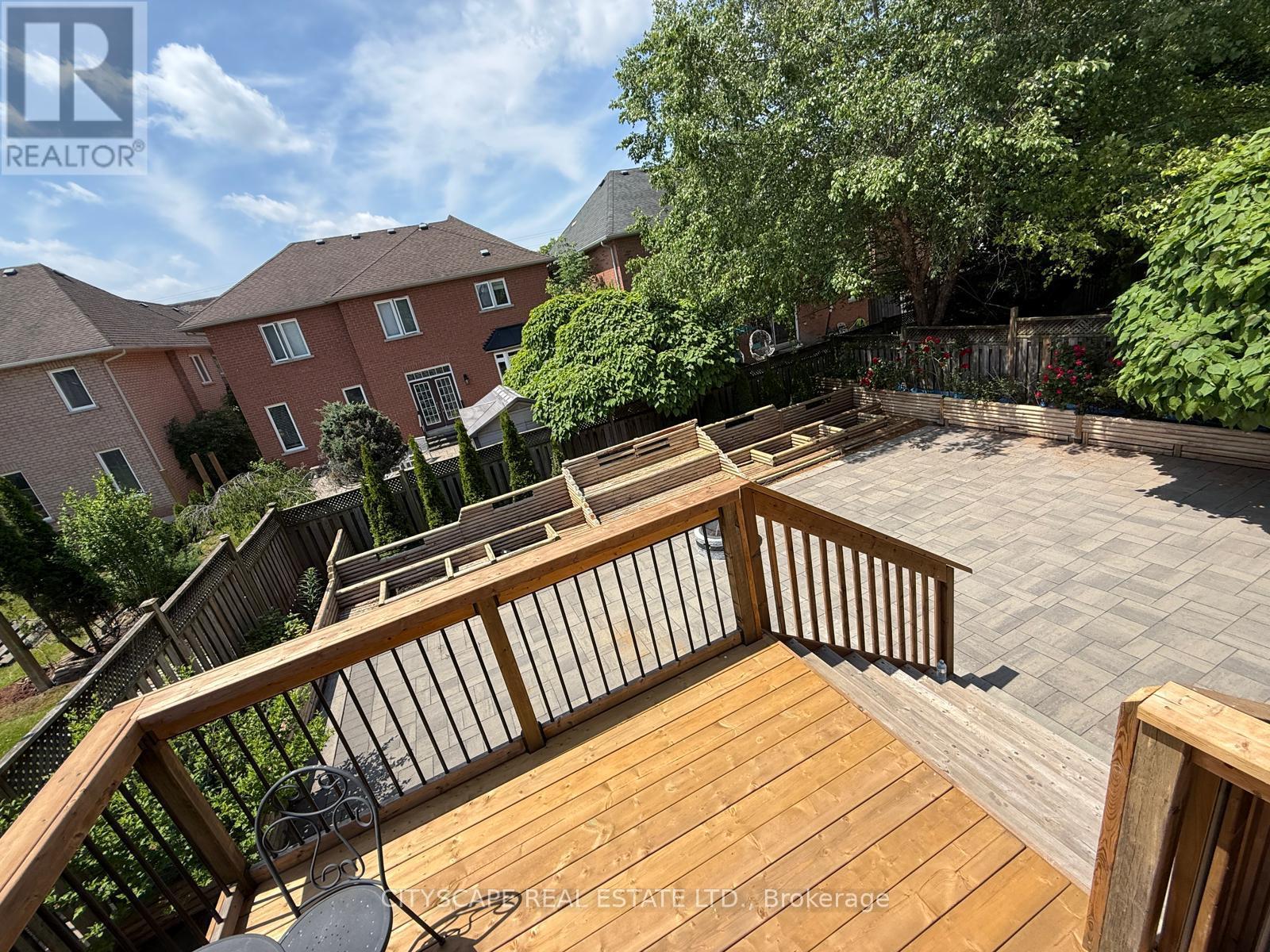 194 Tawny Crescent, Oakville (Br Bronte), Ontario  L6L 6T4 - Photo 39 - W12221965