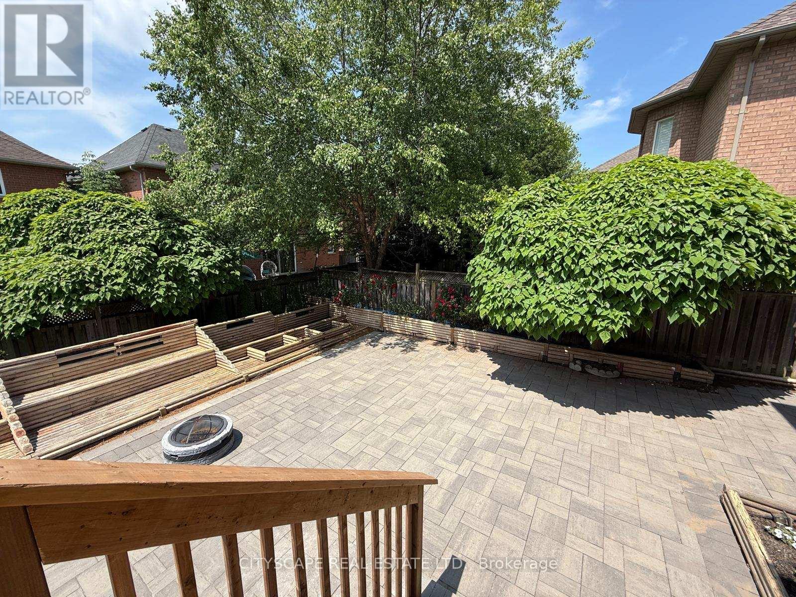 194 Tawny Crescent, Oakville (Br Bronte), Ontario  L6L 6T4 - Photo 45 - W12221965