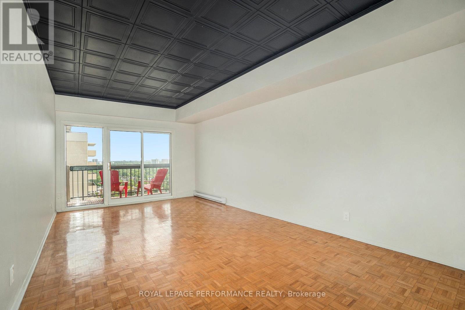 Property at 1806 - 158A MCARTHUR AVENUE image 4