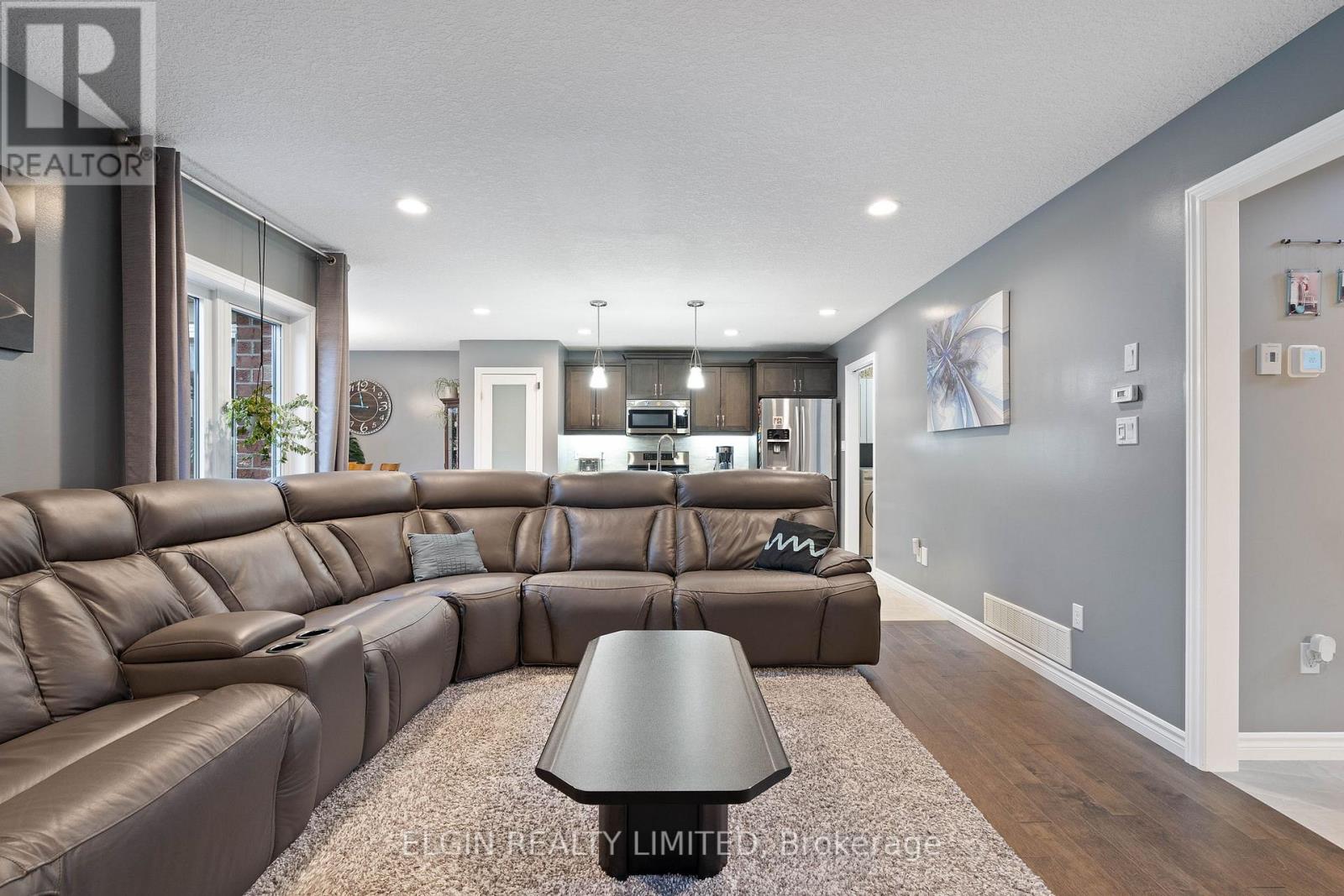 104 Westlake Drive, St. Thomas, Ontario  N5P 0B7 - Photo 10 - X12224654