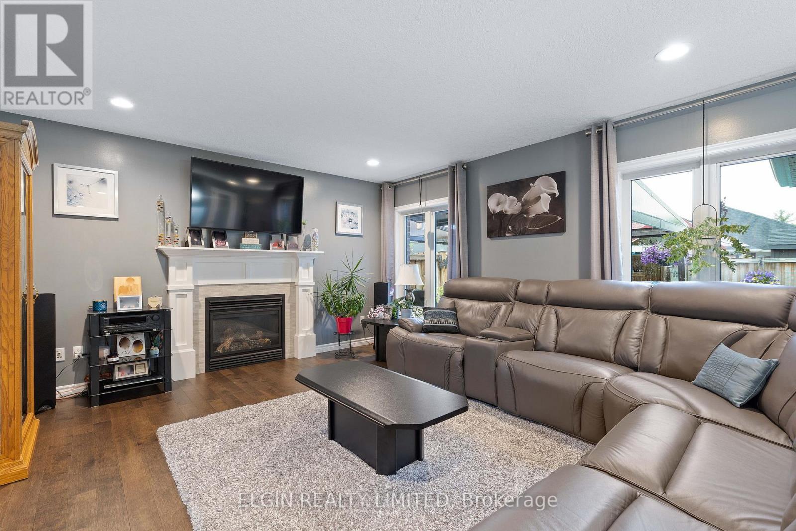 104 Westlake Drive, St. Thomas, Ontario  N5P 0B7 - Photo 11 - X12224654