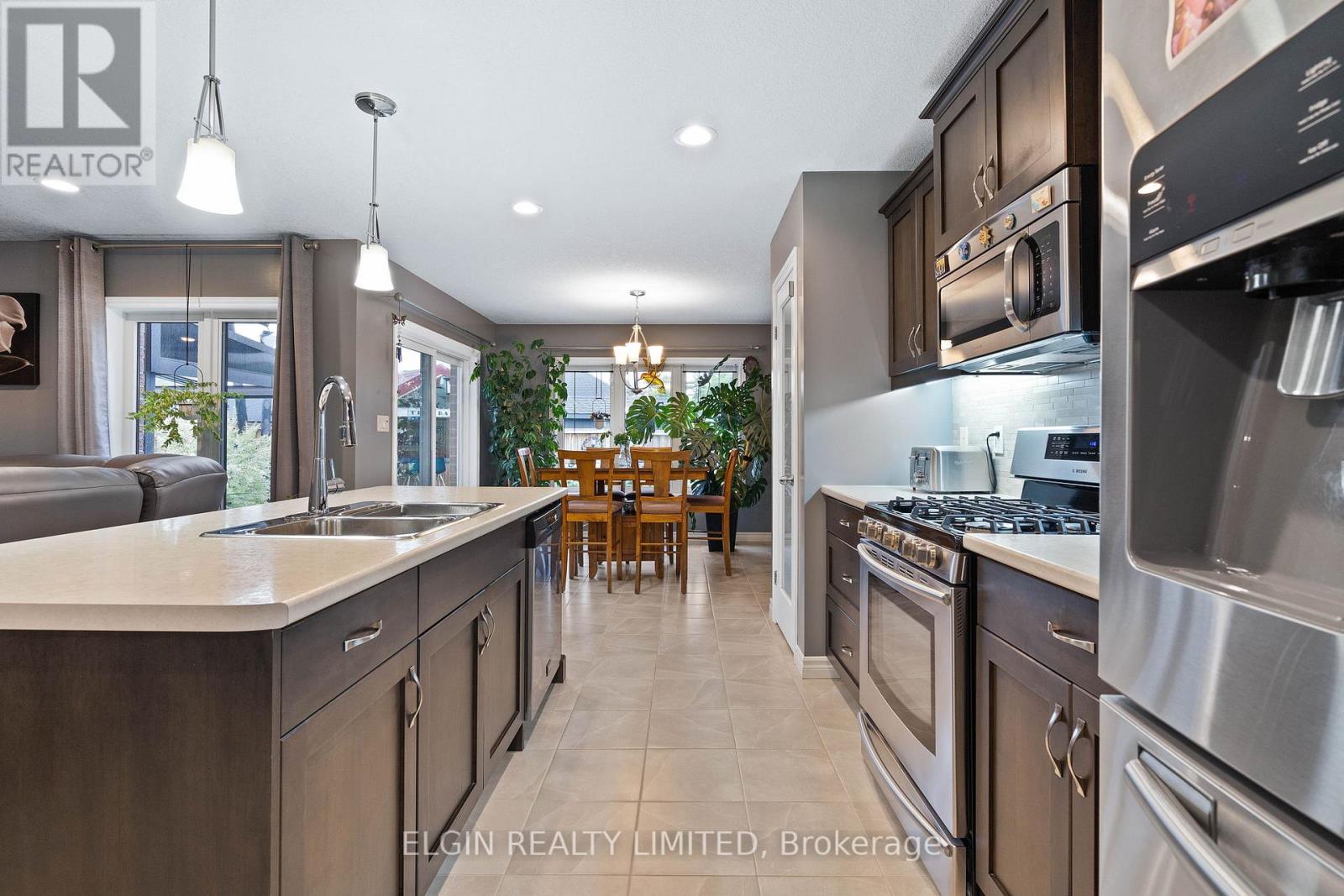 104 Westlake Drive, St. Thomas, Ontario  N5P 0B7 - Photo 15 - X12224654