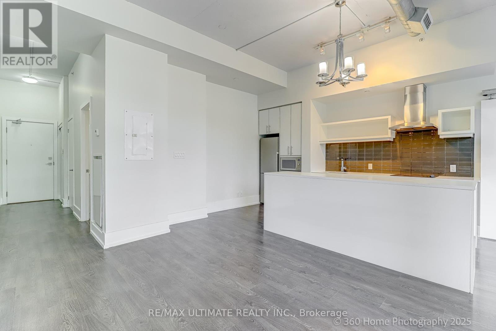 Property at 503 - 75 THE DONWAY WAY image 1