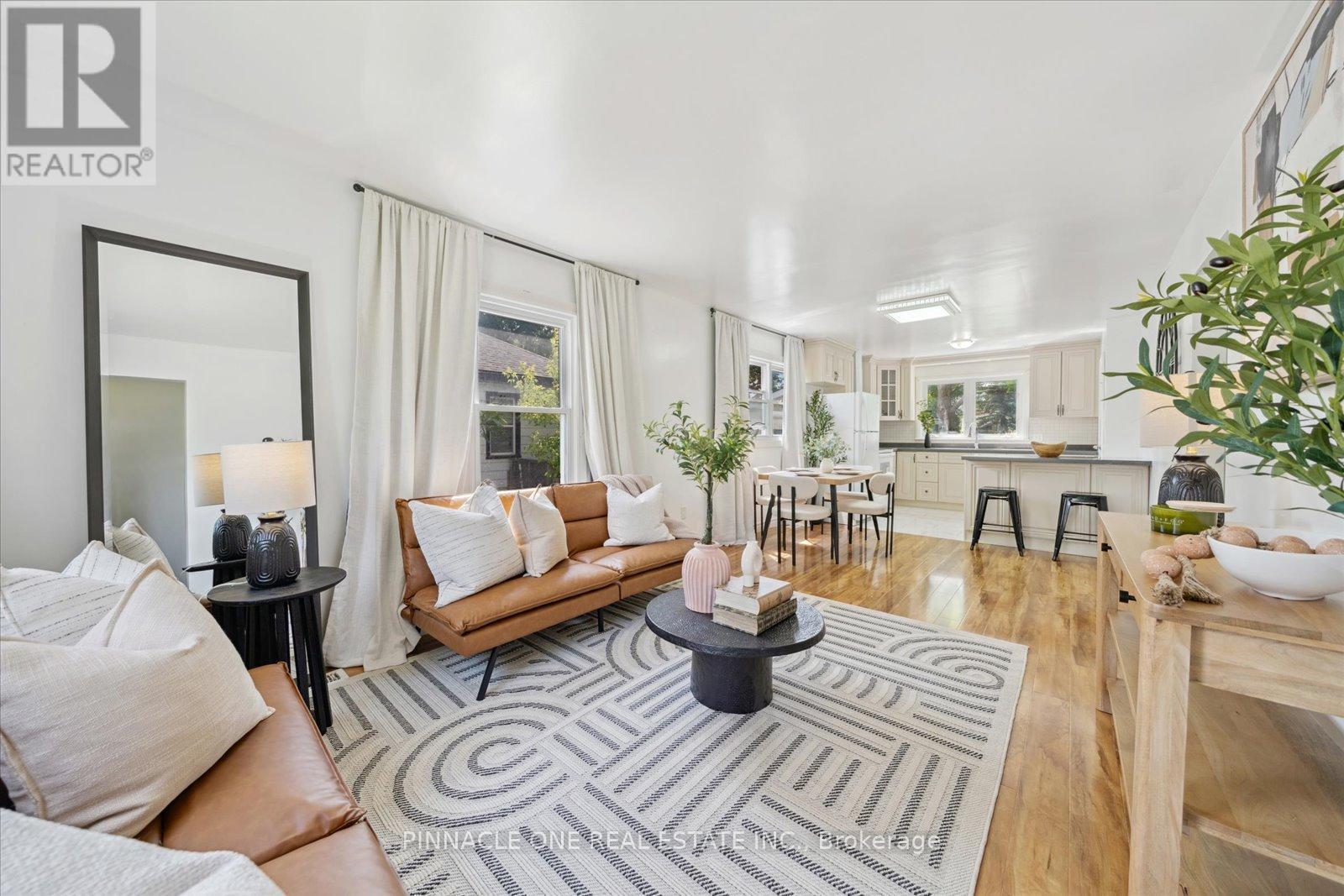 Property at 425 PARKHILL ROAD W image 5