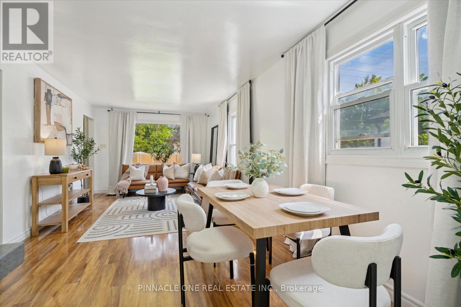 Property at 425 PARKHILL ROAD W image 3