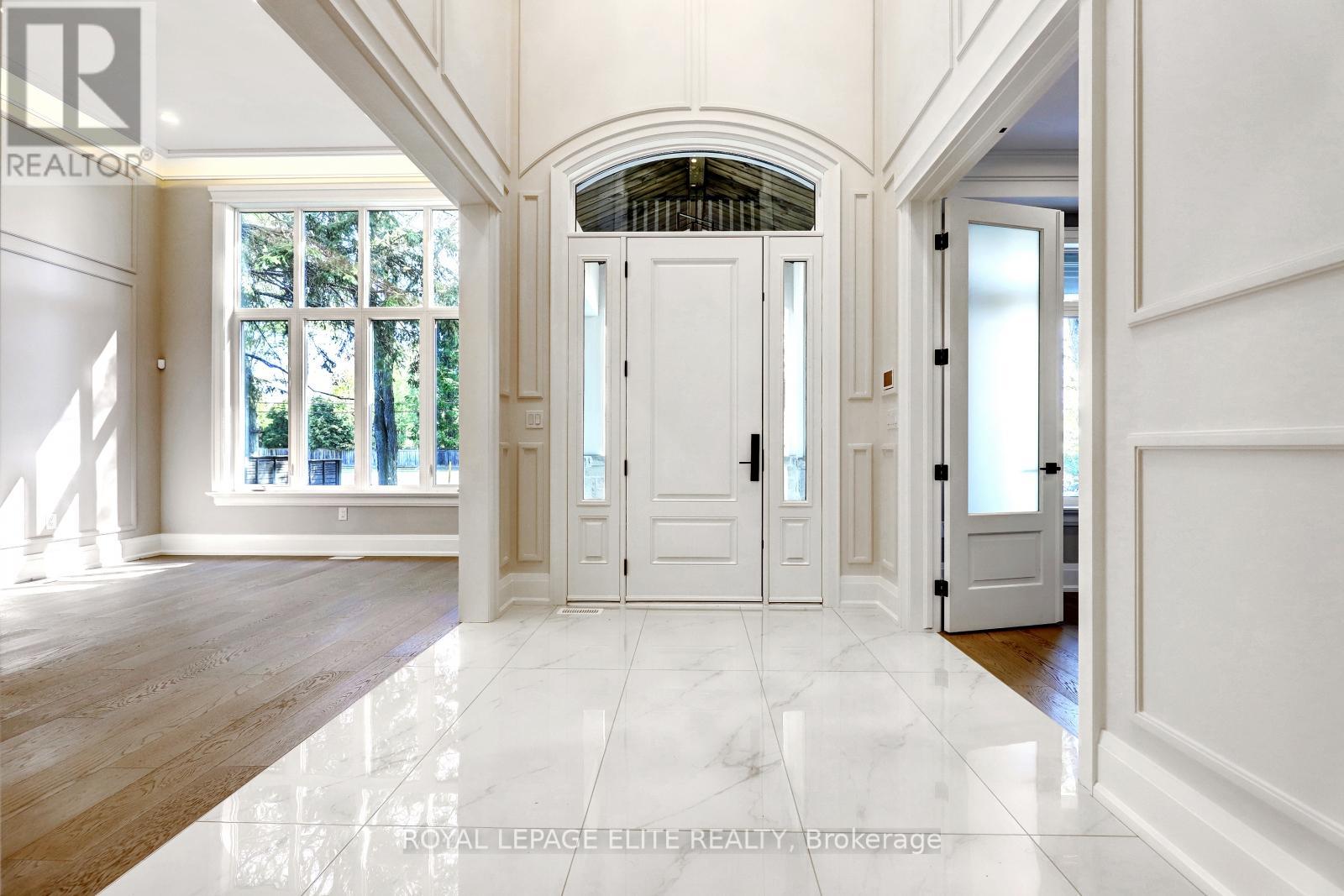 Property at 290 SOUTHCOTE ROAD image 3