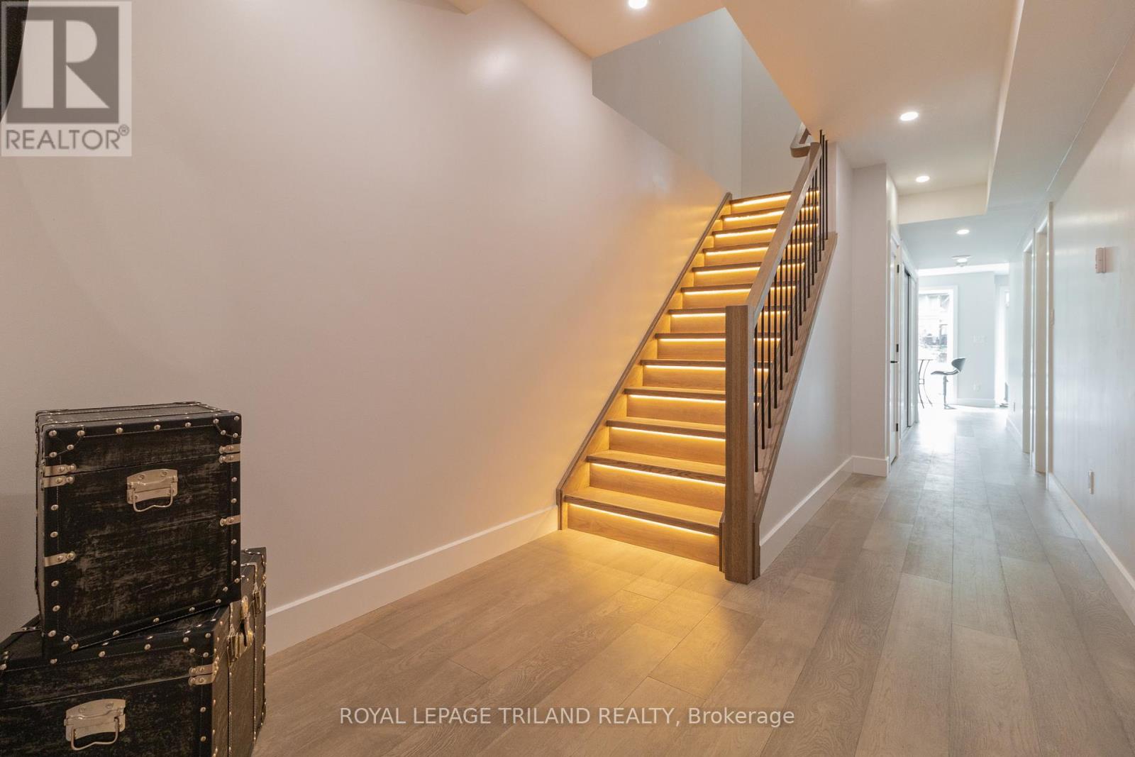 29 Sauble River Road, Lambton Shores, Ontario  N0M 1T0 - Photo 32 - X12238413