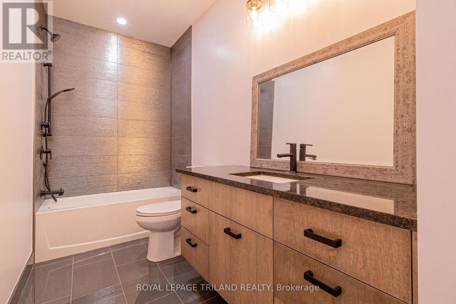 29 Sauble River Road, Lambton Shores, Ontario  N0M 1T0 - Photo 36 - X12238413