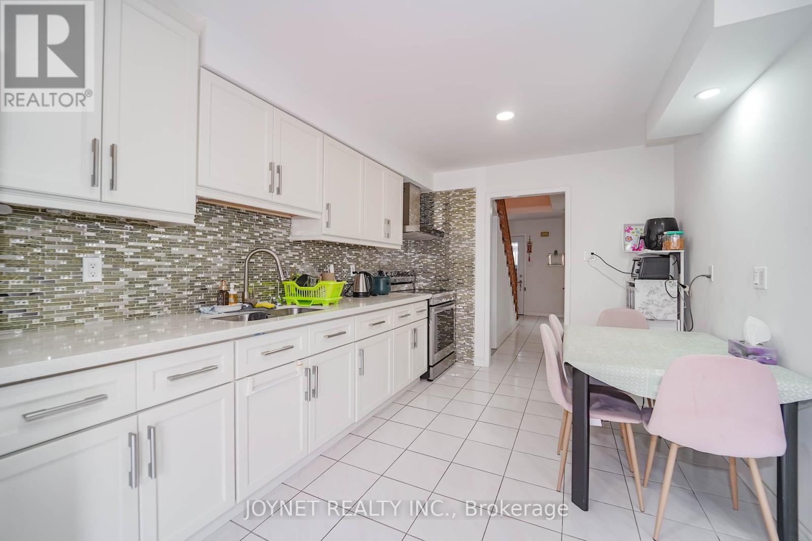7 Jaffray Road, Markham, Ontario  L3S 1G8 - Photo 7 - N12238411