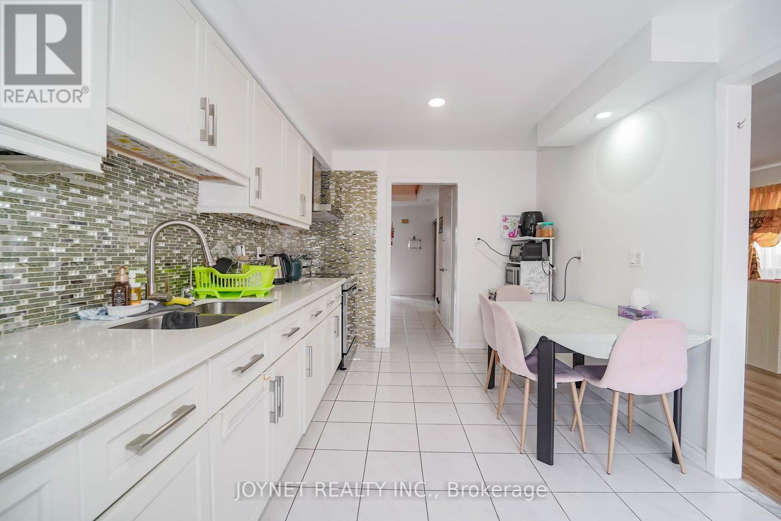 7 Jaffray Road, Markham, Ontario  L3S 1G8 - Photo 8 - N12238411