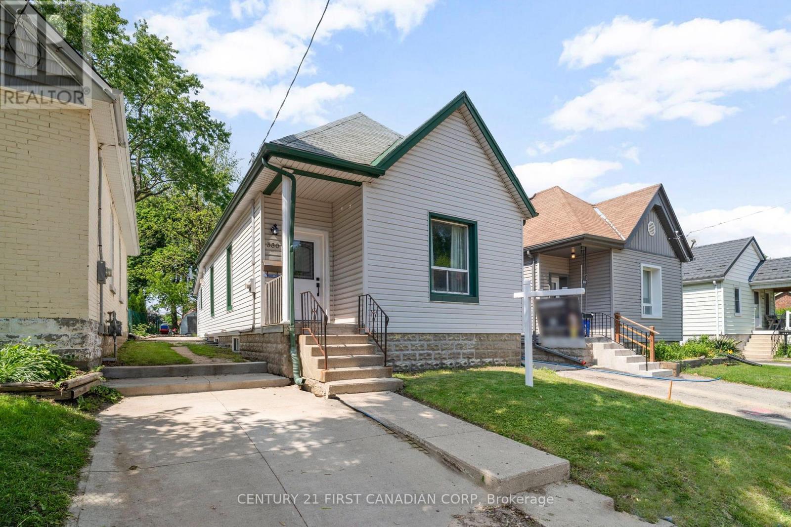 330 Salisbury Street, London East (East G), Ontario  N5Y 3A9 - Photo 3 - X12191977