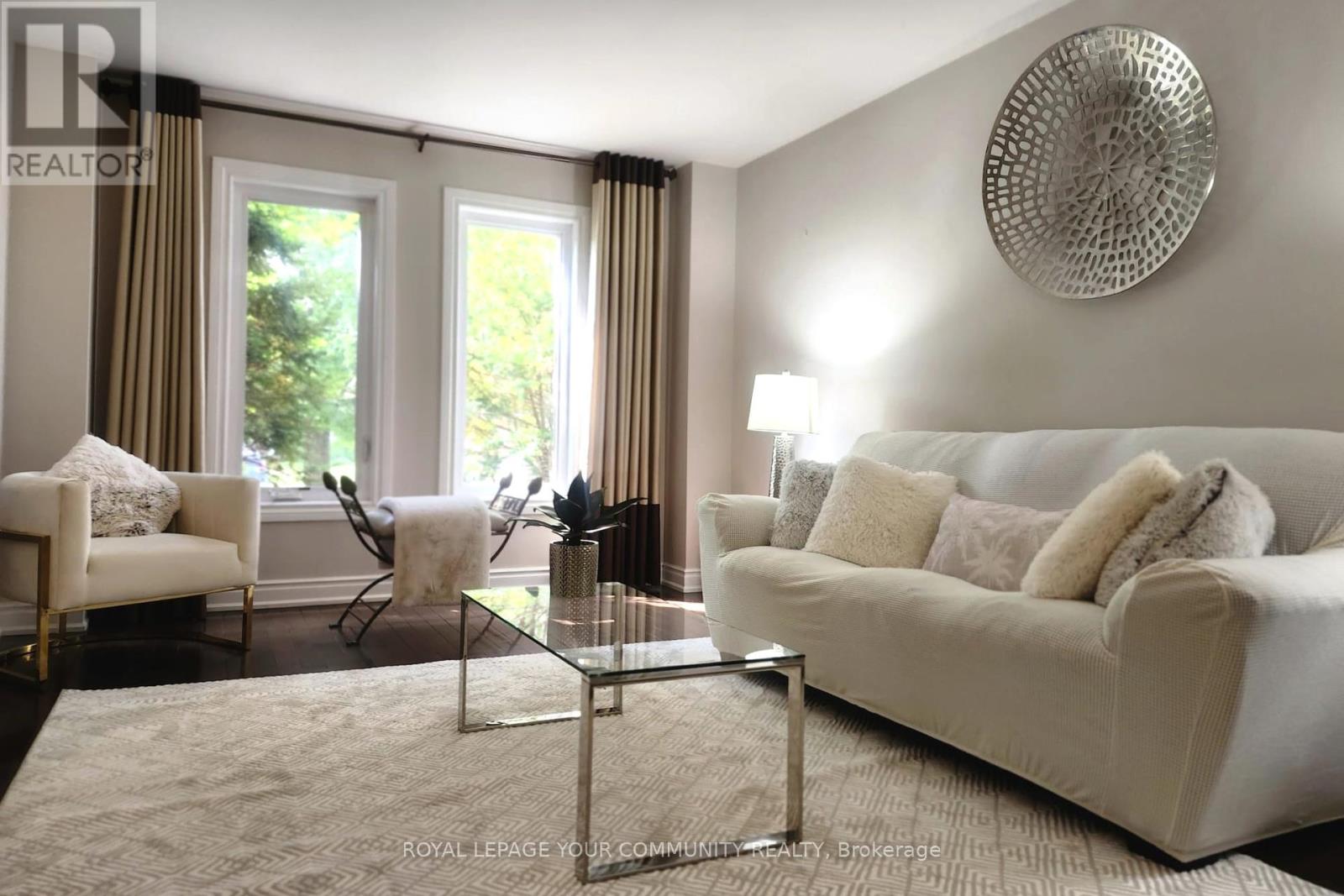 Property at 73 HIGHGROVE CRESCENT image 3