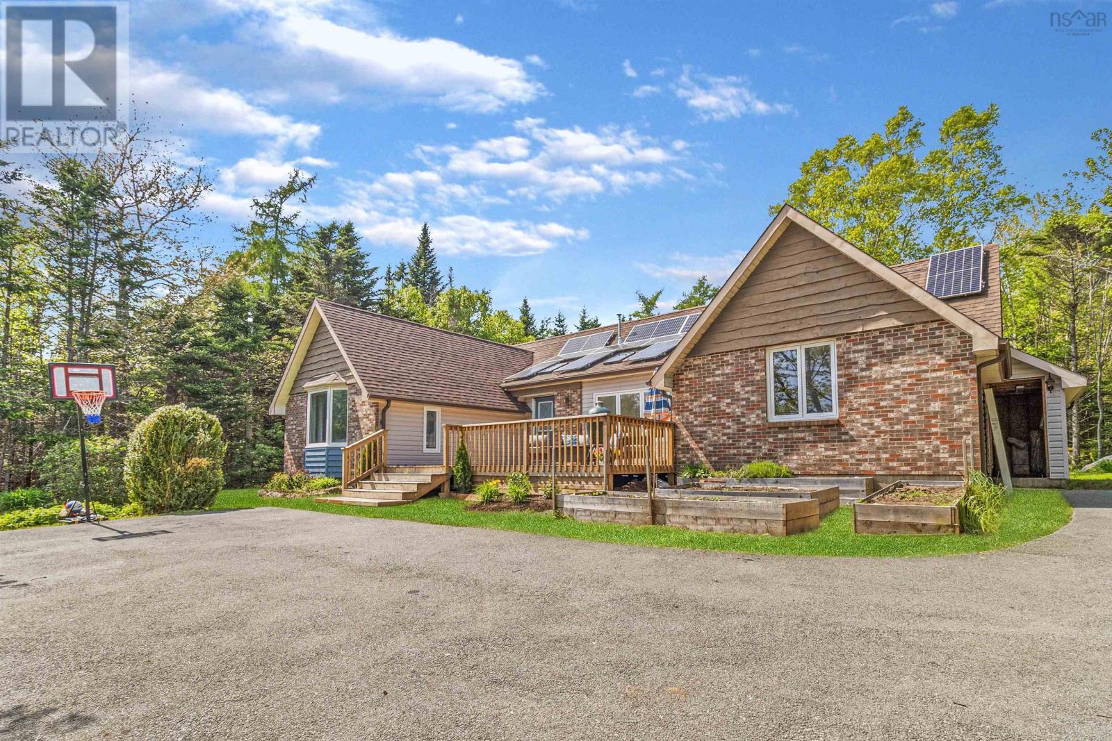 Property at 252 Hillside Drive image 2