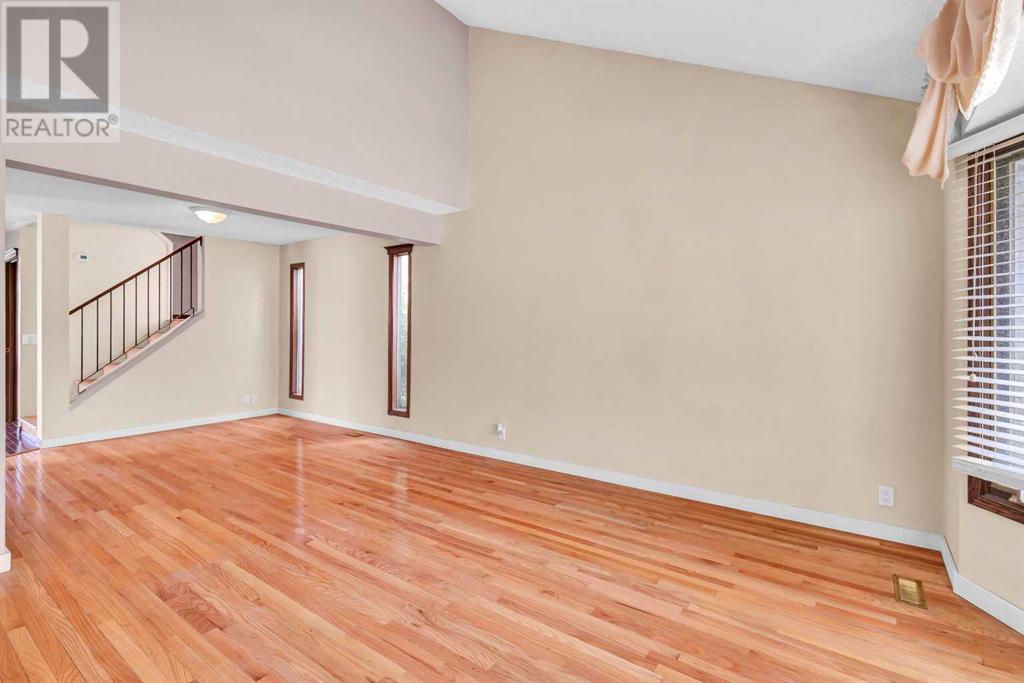 Property at 8007 Ranchview Drive NW image 4
