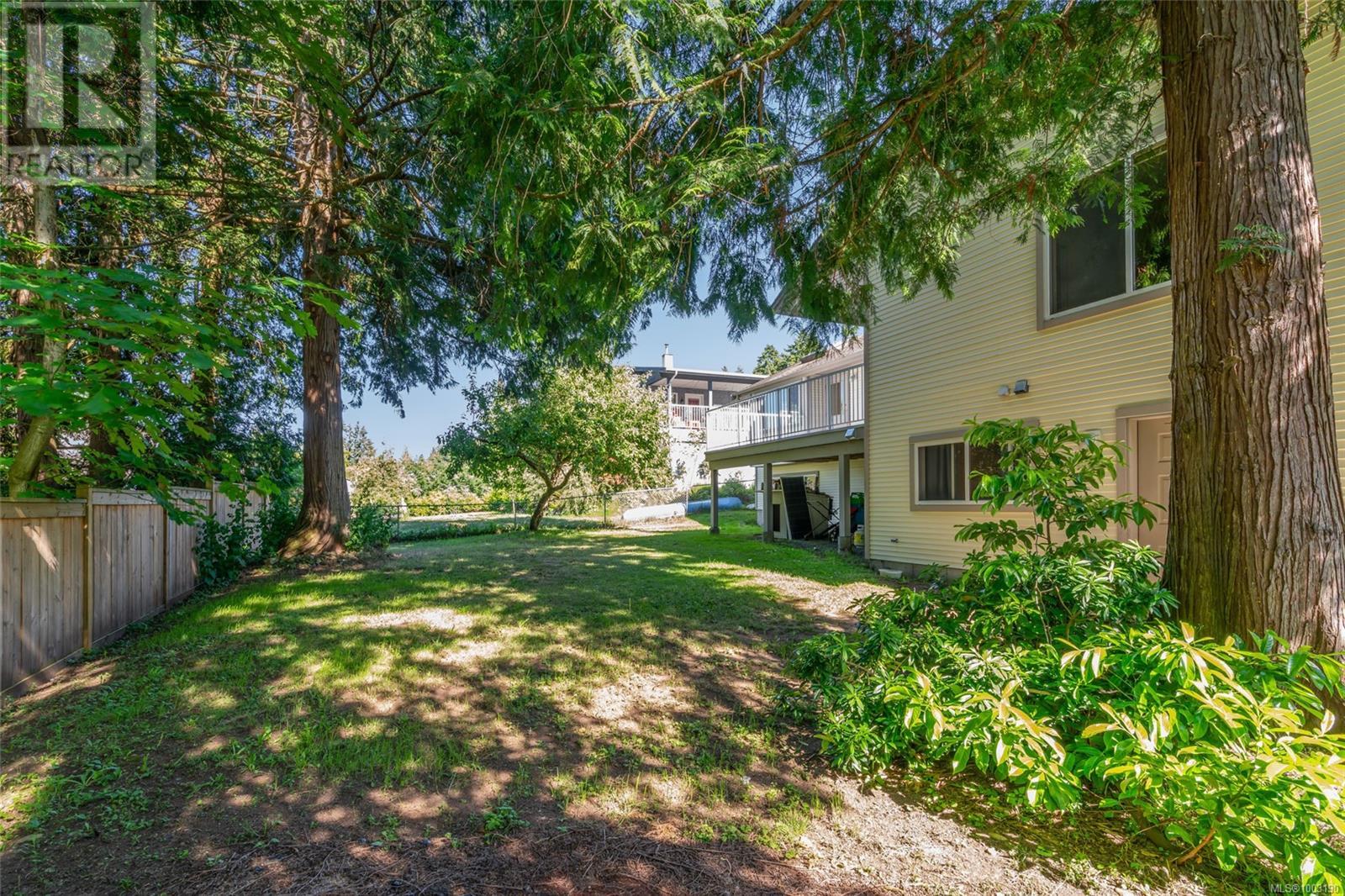 Property at 151 Village Way image 5