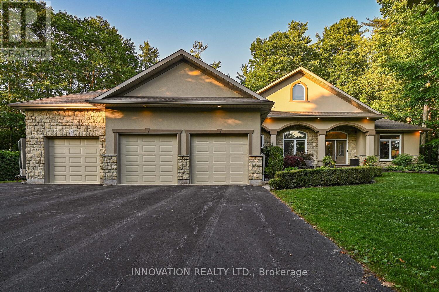 28 LADDIE LANE, Springwater, Ontario