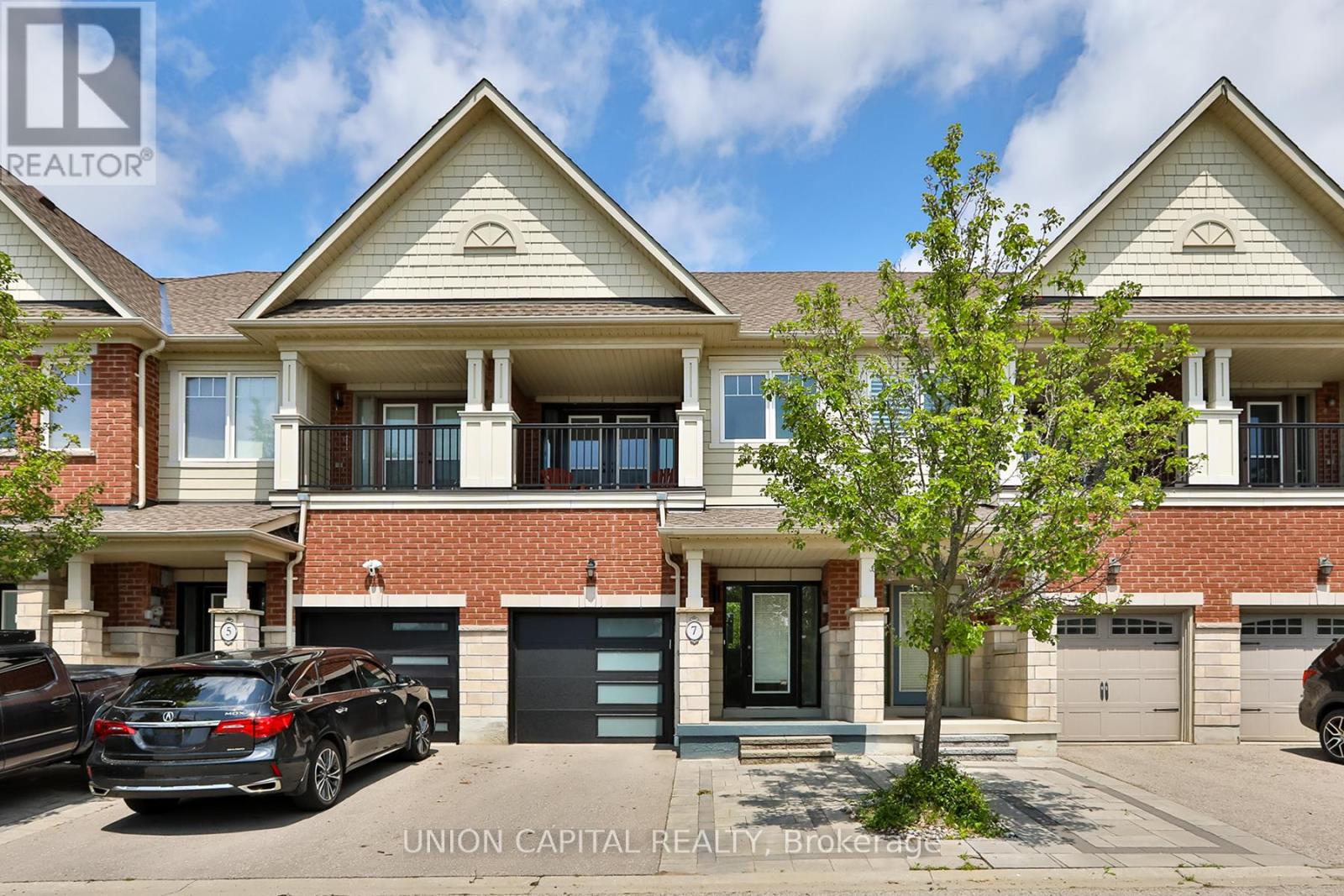 Property at 7 NORTHWEST PASSAGE image 1