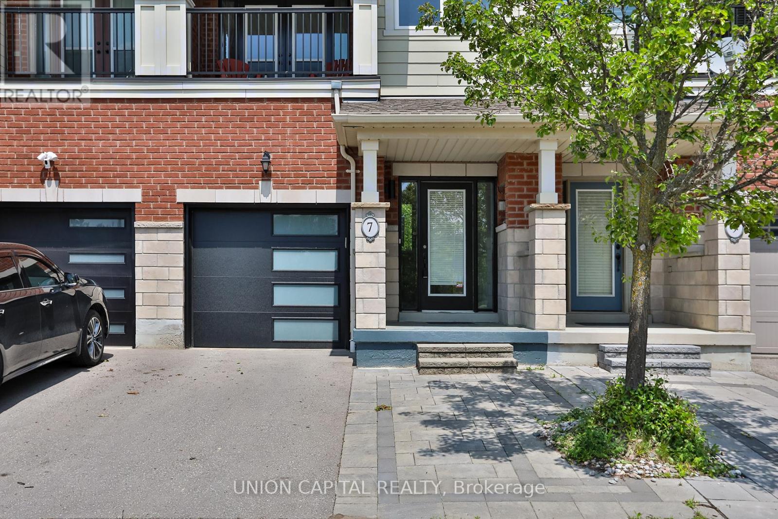 Property at 7 NORTHWEST PASSAGE image 4