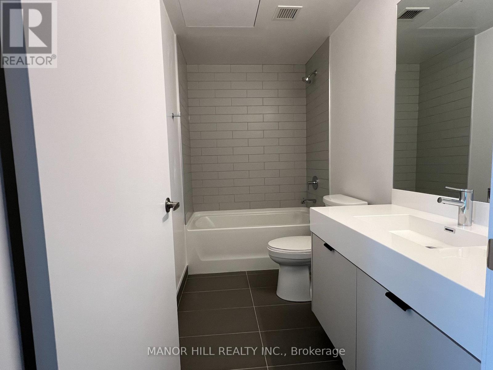 706 - 57 Brock Avenue, Toronto, Ontario  M6K 2L3 - Photo 11 - W12238469