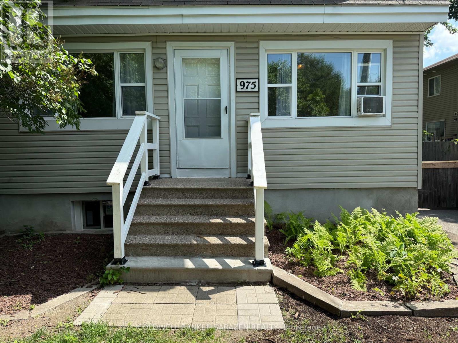 Property at 975 SILVER STREET image 3