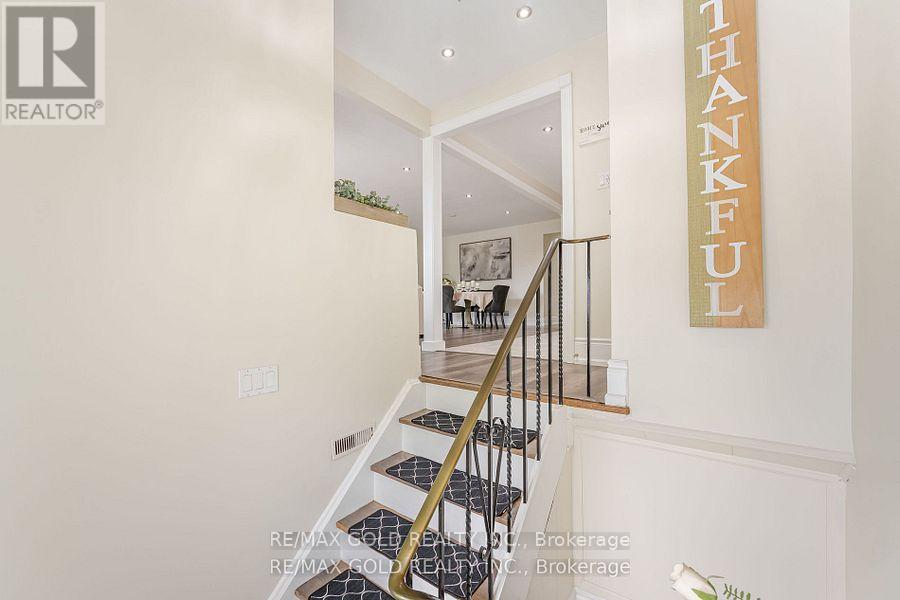 Property at 774 EAGLEMOUNT CRESCENT image 5