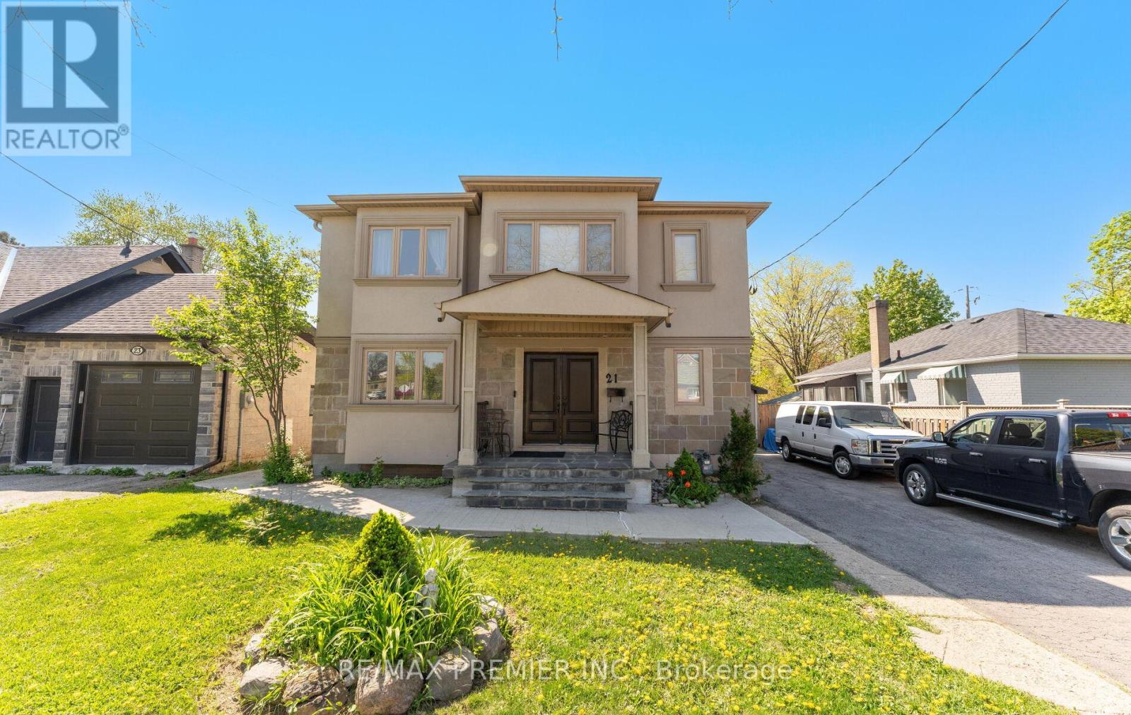 Property at 21 YVONNE AVENUE image 1