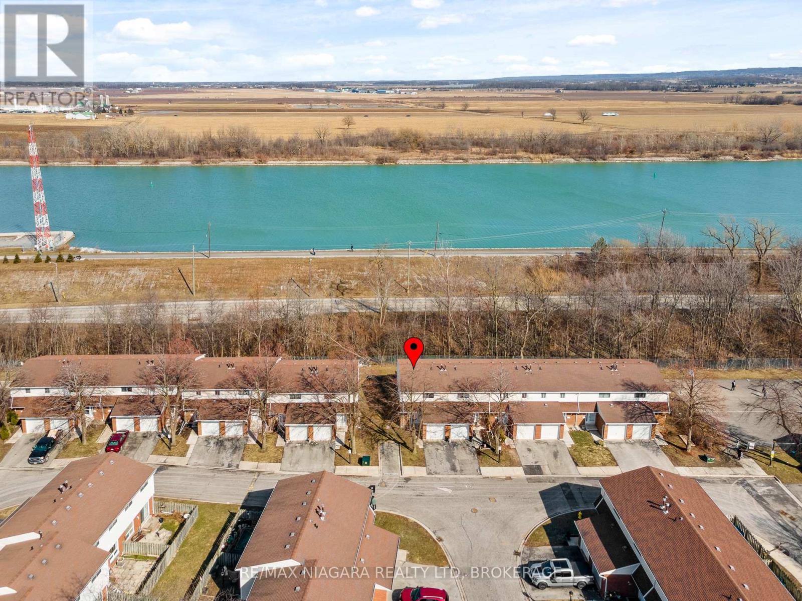 17 - 286 Cushman Road, St. Catharines, Ontario  L2M 6S8 - Photo 3 - X12238493