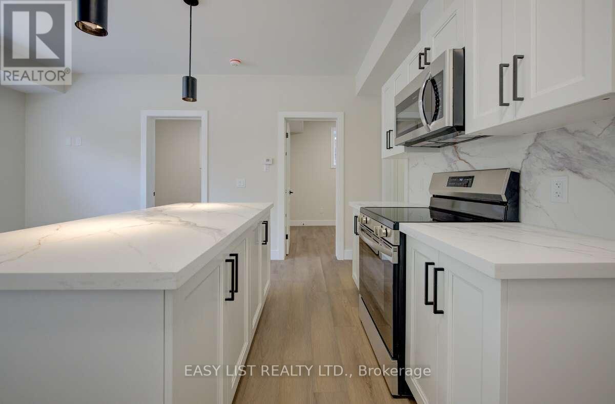 1 - 17 Peter Street, Kitchener, Ontario  N2G 3J5 - Photo 7 - X12238488