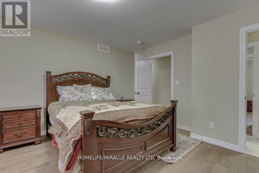 136 Cherry Street, Ingersoll, Ontario  N5C 1H7 - Photo 14 - X12238499
