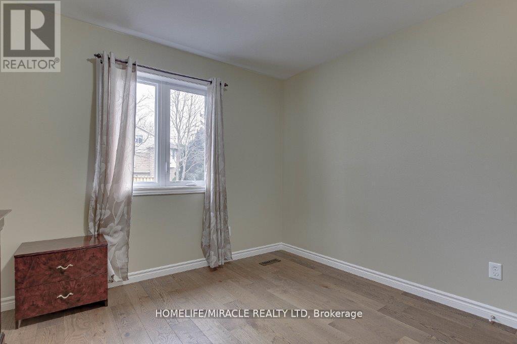 136 Cherry Street, Ingersoll, Ontario  N5C 1H7 - Photo 16 - X12238499