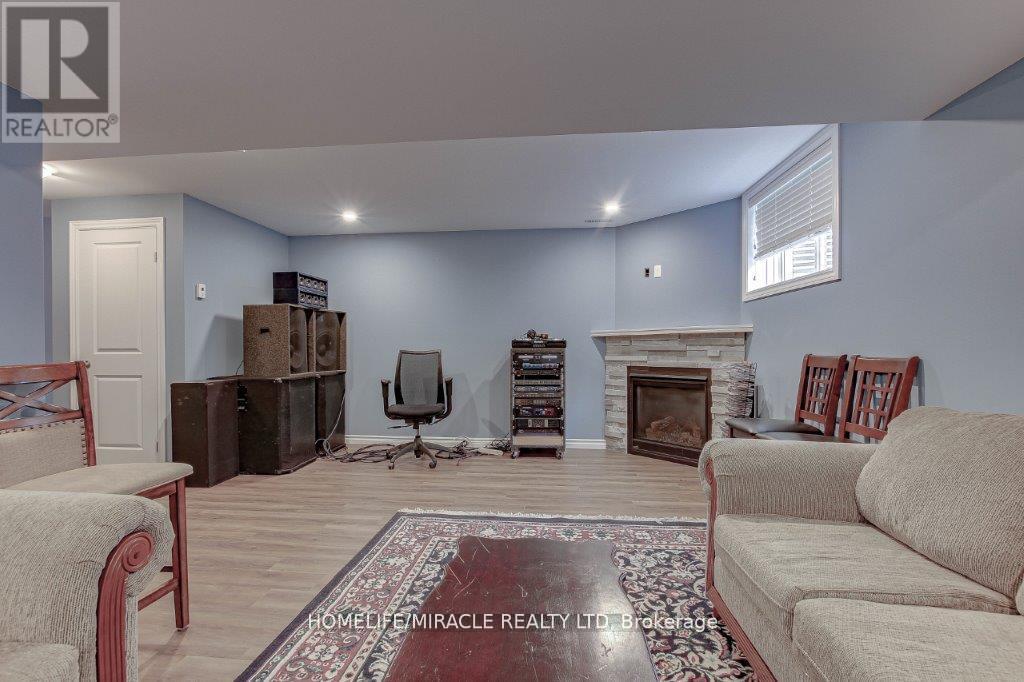136 Cherry Street, Ingersoll, Ontario  N5C 1H7 - Photo 23 - X12238499