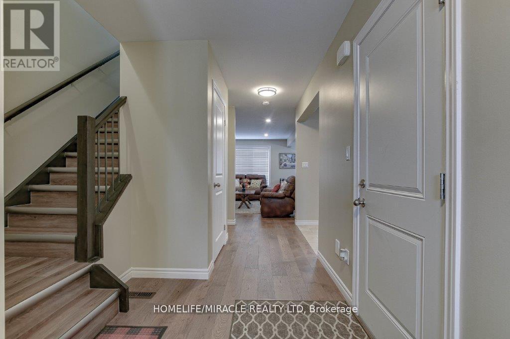 136 Cherry Street, Ingersoll, Ontario  N5C 1H7 - Photo 4 - X12238499