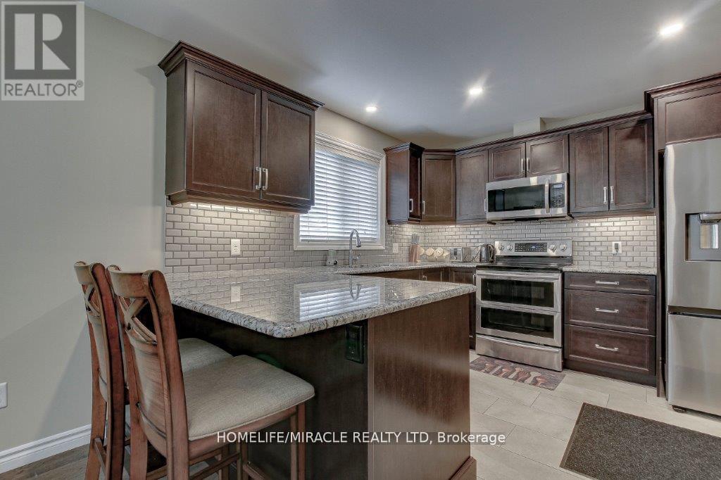 136 Cherry Street, Ingersoll, Ontario  N5C 1H7 - Photo 7 - X12238499