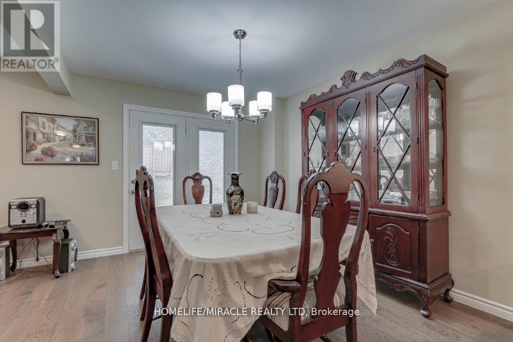 136 Cherry Street, Ingersoll, Ontario  N5C 1H7 - Photo 8 - X12238499