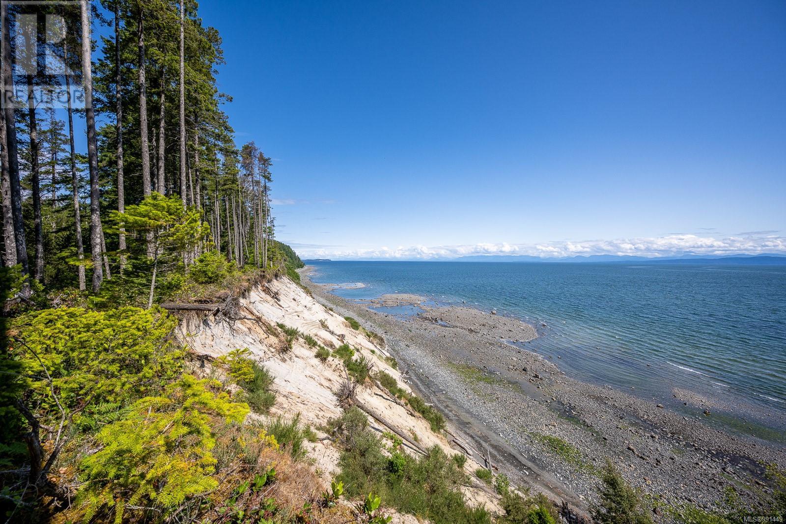 7300 The Point Rd, Denman Island, British Columbia  V0R 1T0 - Photo 3 - 991449