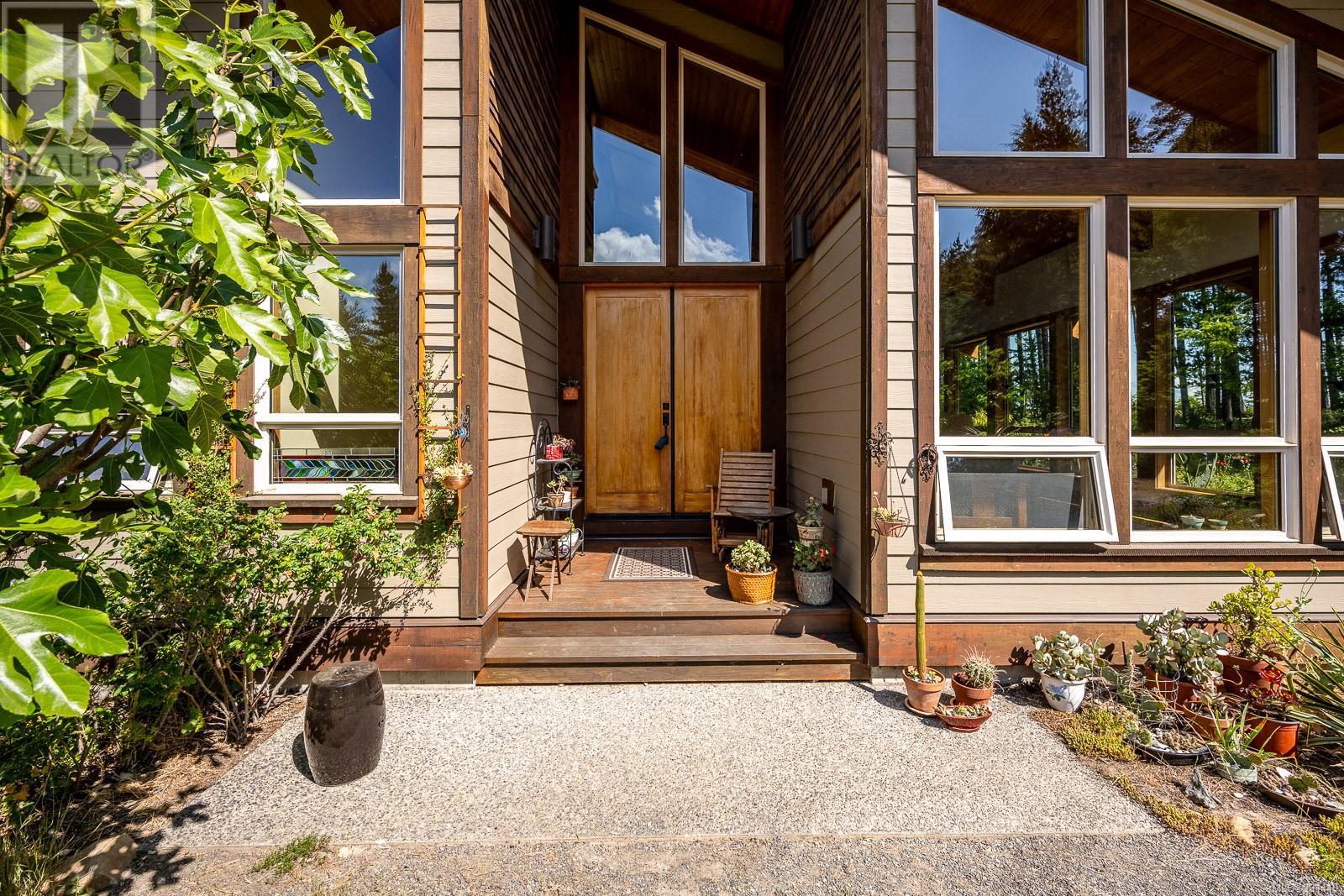 7300 The Point Rd, Denman Island, British Columbia  V0R 1T0 - Photo 4 - 991449