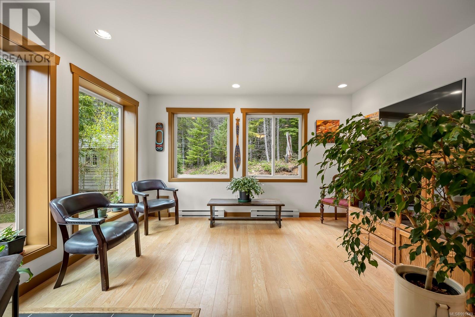 7300 The Point Rd, Denman Island, British Columbia  V0R 1T0 - Photo 46 - 991449