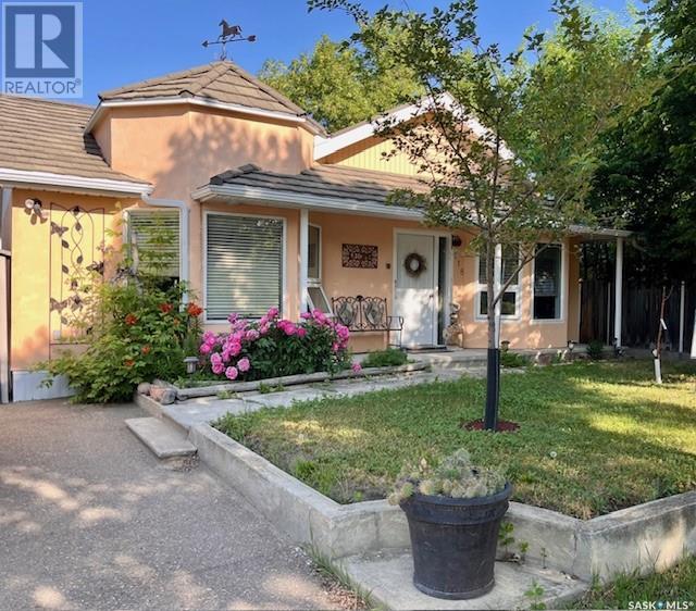 118 Cedar AVENUE, eastend, Saskatchewan
