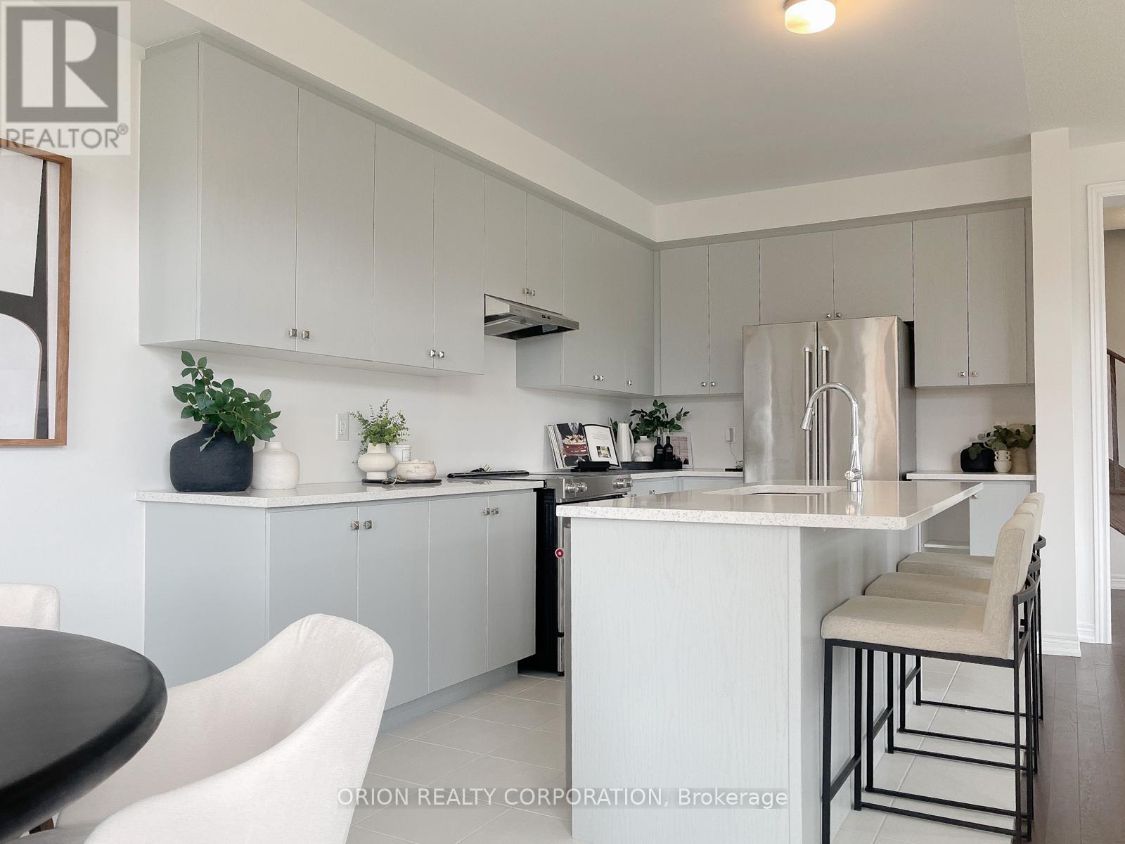 Property at 147 FENCHURCH MANOR image 4