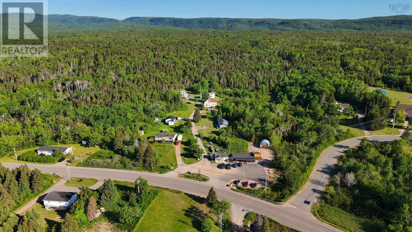 36188 Cabot Trail, Ingonish, Nova Scotia  B0C 1L0 - Photo 12 - 202515372