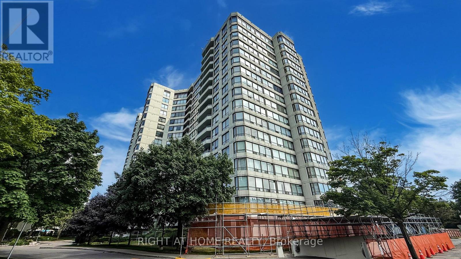 Ph202 - 1121 Steeles Avenue W, Toronto, Ontario  M2R 3W7 - Photo 1 - C12238547