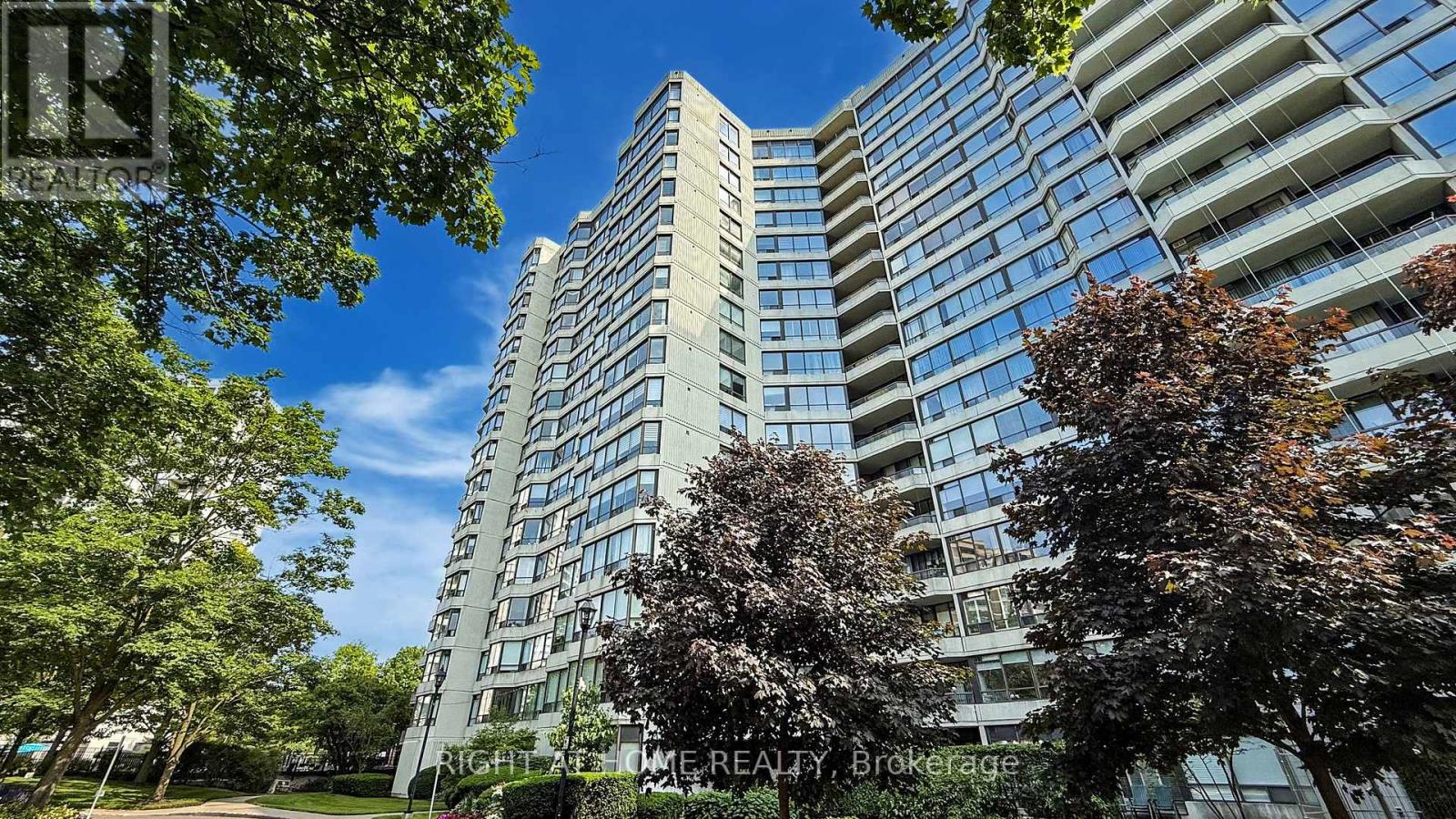 Ph202 - 1121 Steeles Avenue W, Toronto, Ontario  M2R 3W7 - Photo 2 - C12238547