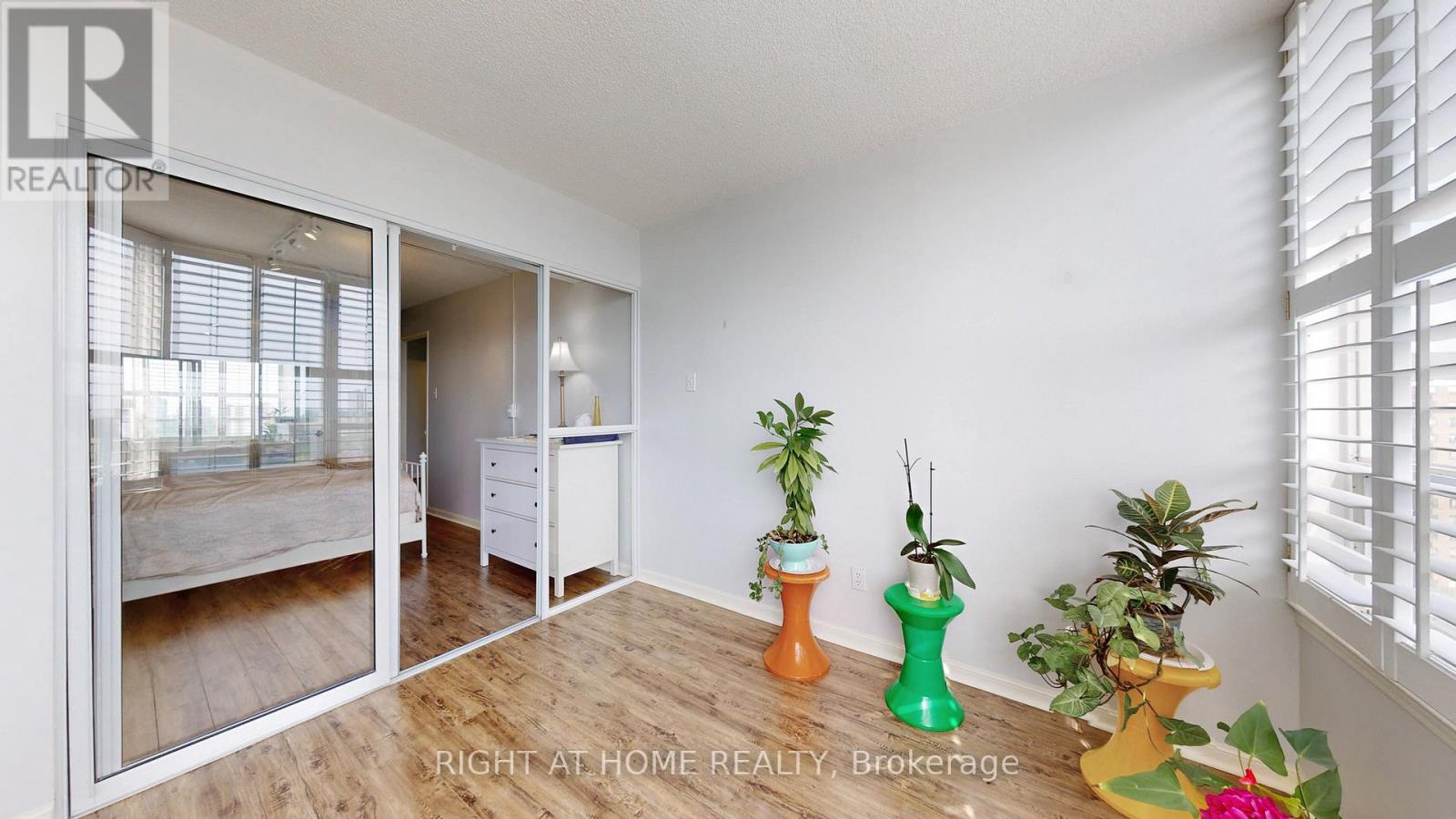 Ph202 - 1121 Steeles Avenue W, Toronto, Ontario  M2R 3W7 - Photo 28 - C12238547