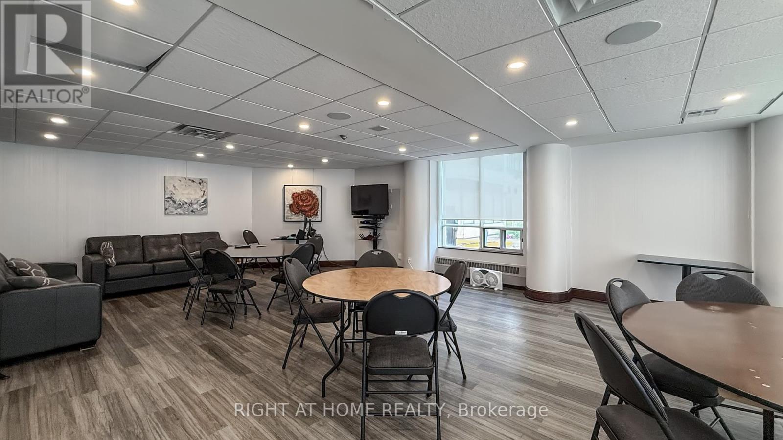 Ph202 - 1121 Steeles Avenue W, Toronto, Ontario  M2R 3W7 - Photo 32 - C12238547