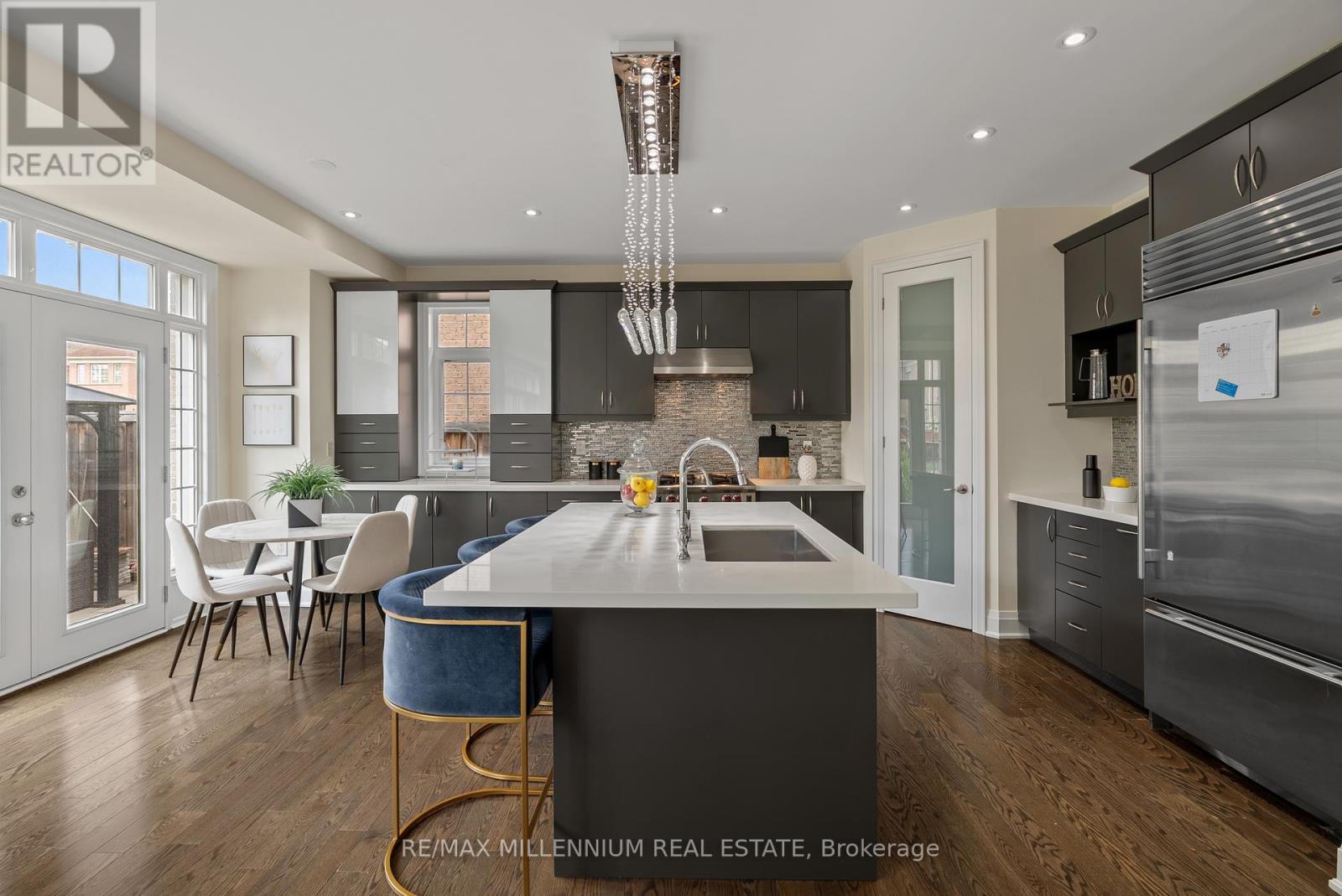 51 Legendary Circle, Brampton, Ontario  L6Y 0S1 - Photo 17 - W12238558