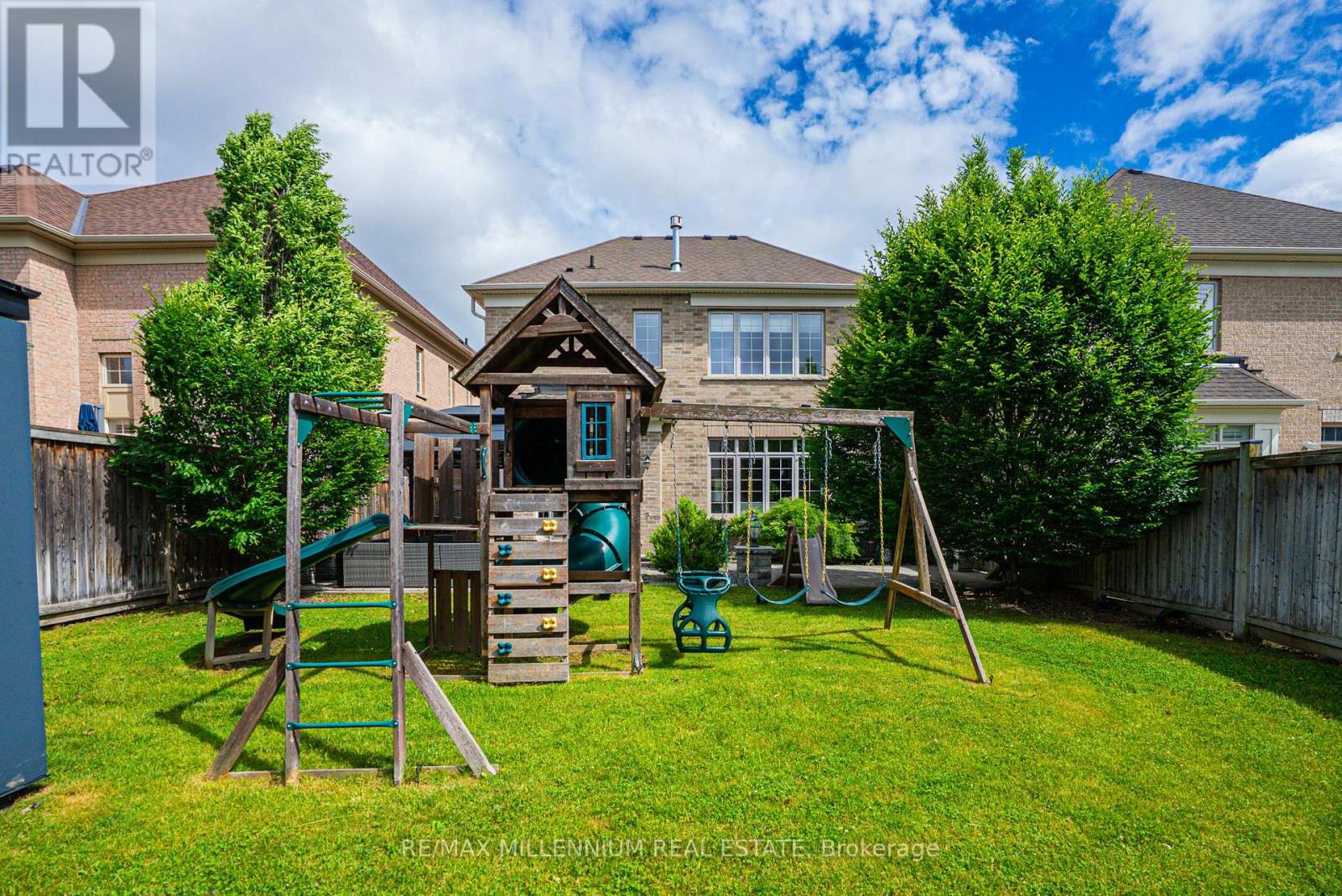 51 Legendary Circle, Brampton, Ontario  L6Y 0S1 - Photo 44 - W12238558